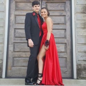 Sherri hill red prom dress